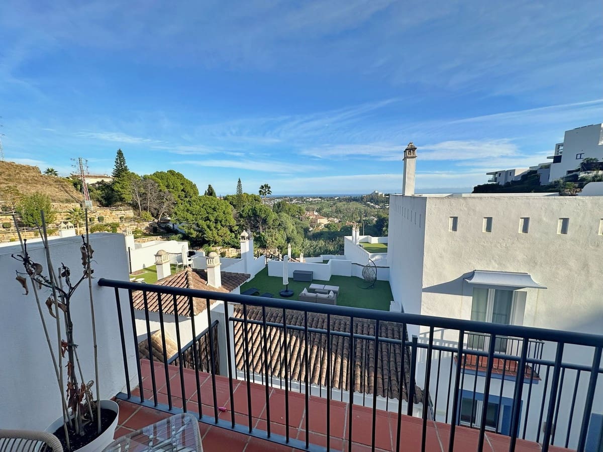 5 chambre Appartement à vendre à El Paraiso avec piscine - 750 000 € (Ref: 9583125)