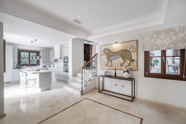 6 Zimmer Villa zu verkaufen in El Madroñal, Benahavís mit Pool - 3.650.000 € (Ref: 9583126)