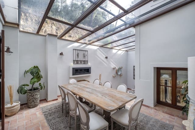 6 Zimmer Villa zu verkaufen in El Madroñal, Benahavís mit Pool - 3.650.000 € (Ref: 9583126)