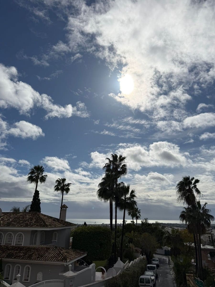 3 makuuhuone Omakotitalo myytävänä paikassa La Quinta mukana uima-altaan - 795 000 € (Ref: 9586801)