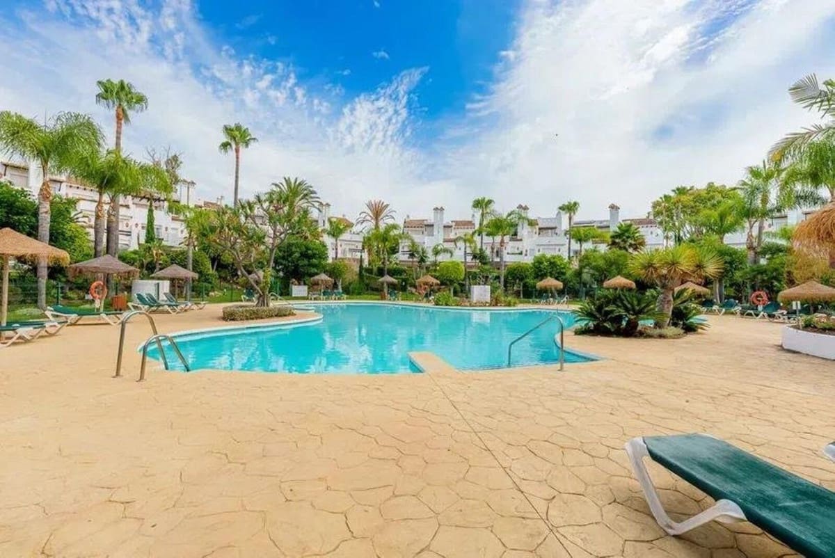 4 chambre Maison de Ville à vendre à Costalita avec piscine - 1 095 000 € (Ref: 9596465)