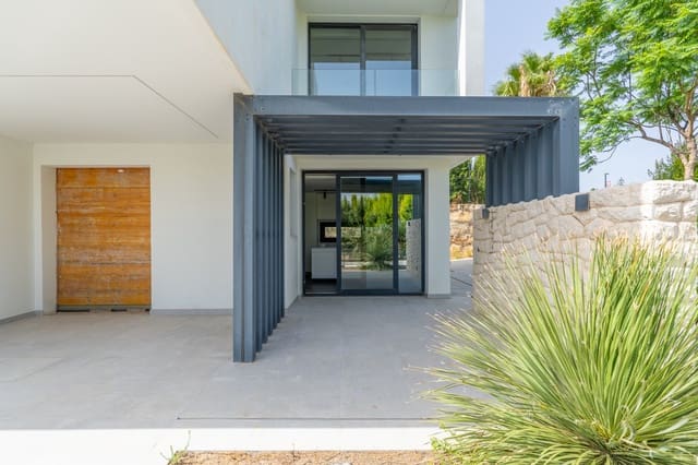 3 makuuhuone Huvila myytävänä paikassa Parque Central, Estepona mukana uima-altaan - 950 000 € (Ref: 9596467)