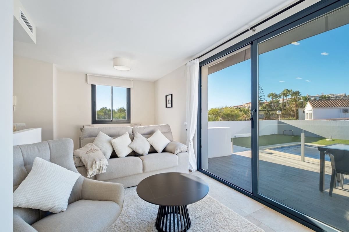 5 soverom Villa til salgs i El Faro med svømmebasseng - € 799 950 (Ref: 9622610)