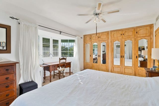 2 soveværelse Villa til salg i Benahavís pueblo, Benahavís med swimmingpool - € 986.000 (Ref: 9622612)