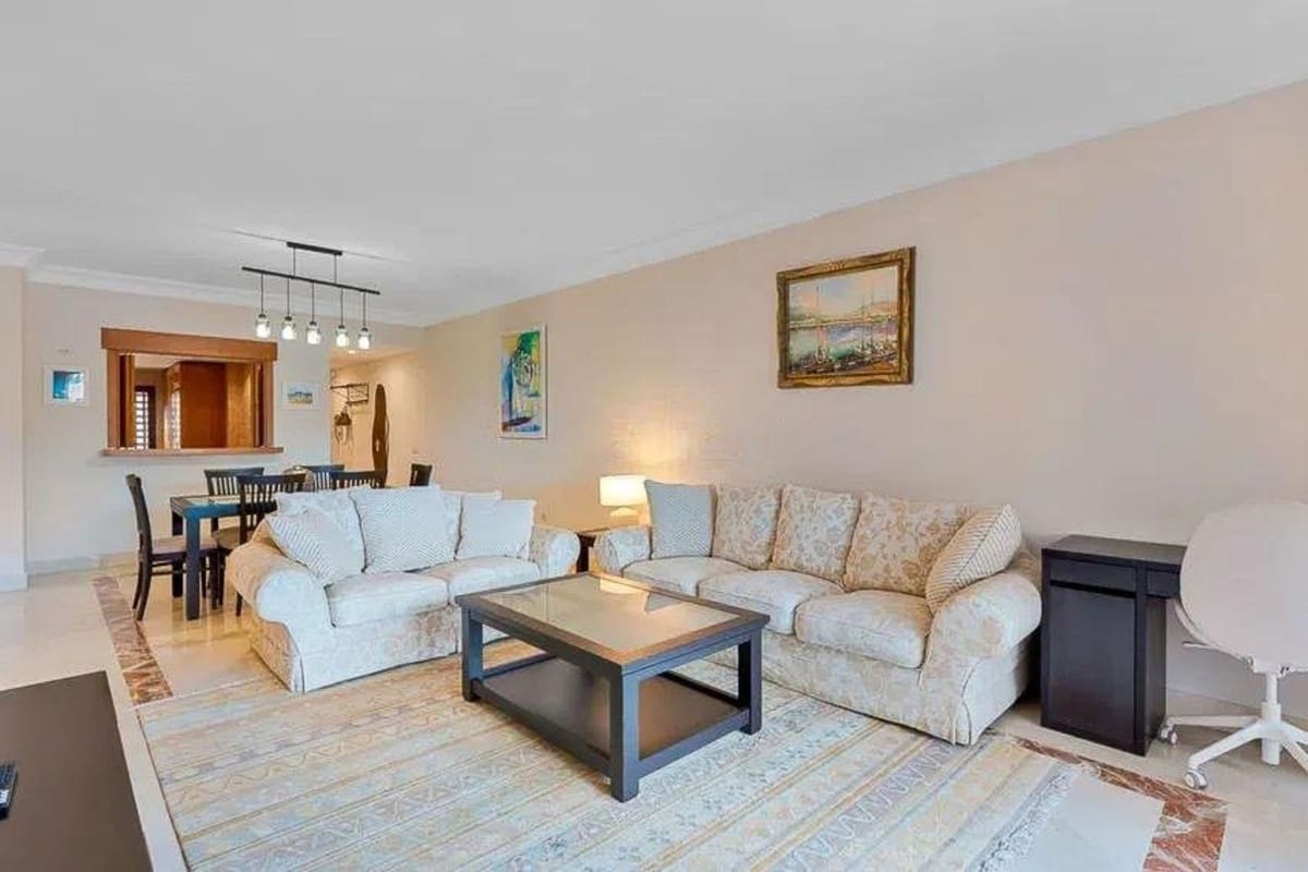 2 bedroom Apartment for sale in San Pedro de Alcantara with pool - € 845,000 (Ref: 9622613)