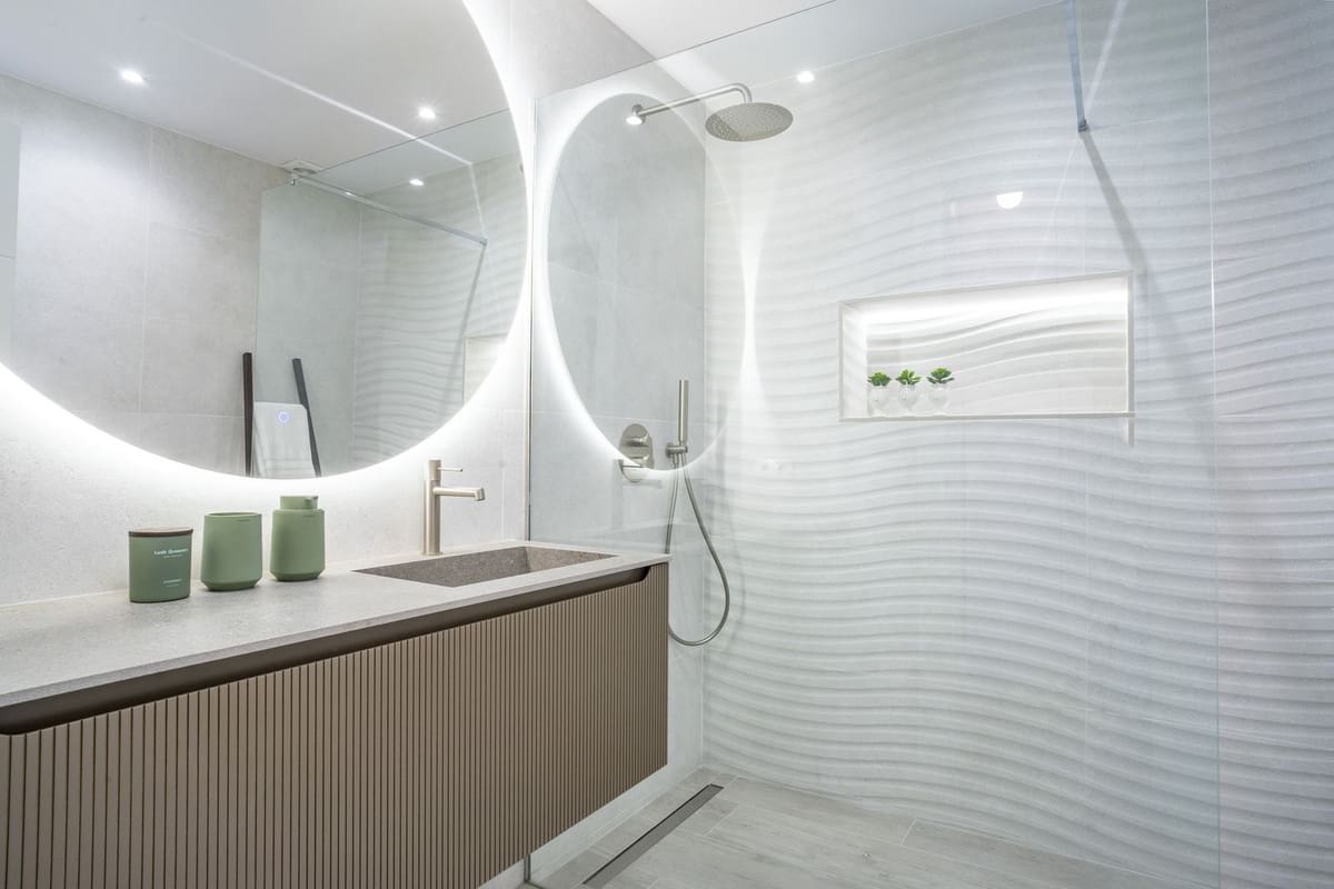 3 Zimmer Apartment zu verkaufen in Nueva Andalucia mit Pool - 995.000 € (Ref: 9622618)