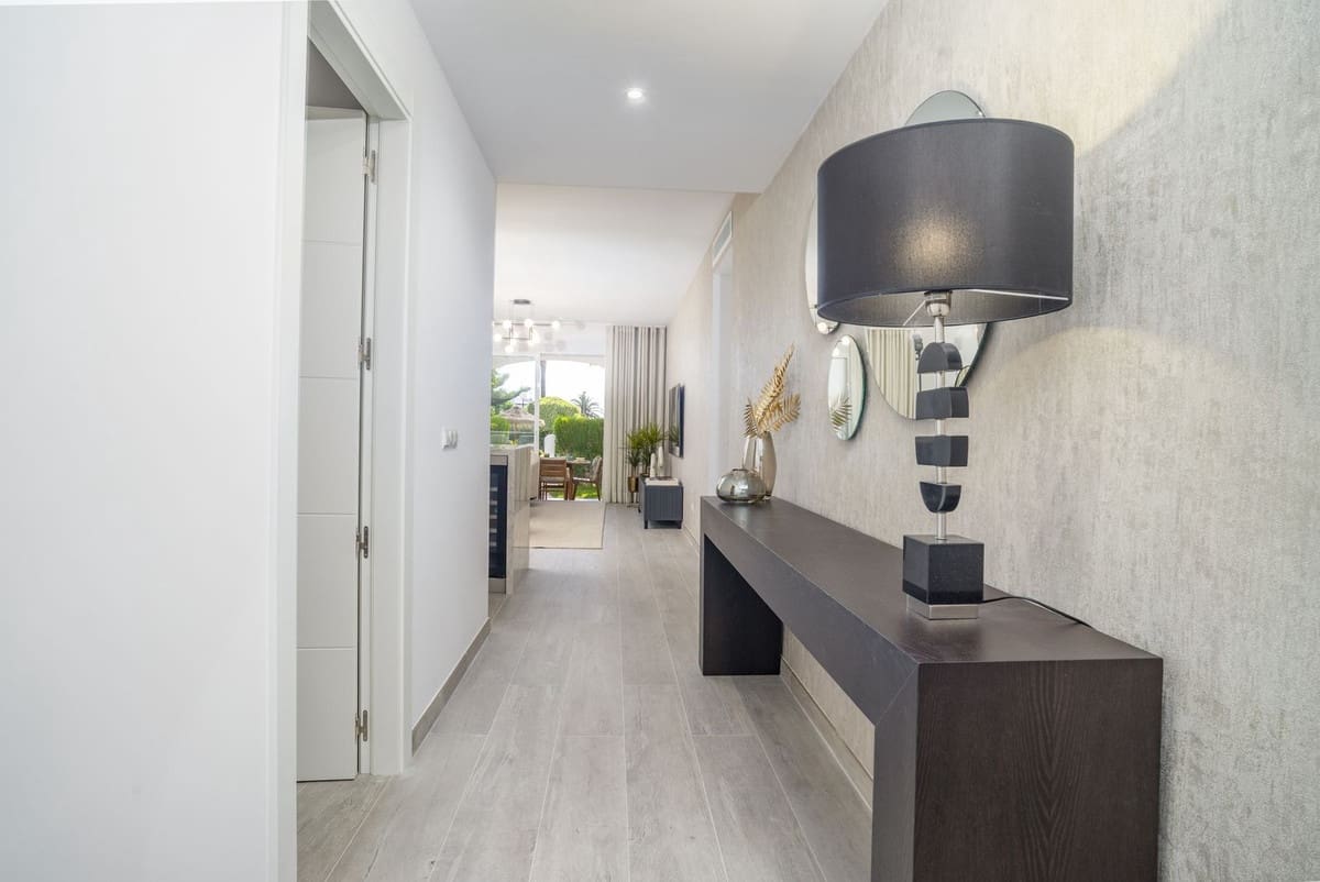 3 Zimmer Apartment zu verkaufen in Nueva Andalucia mit Pool - 995.000 € (Ref: 9622618)