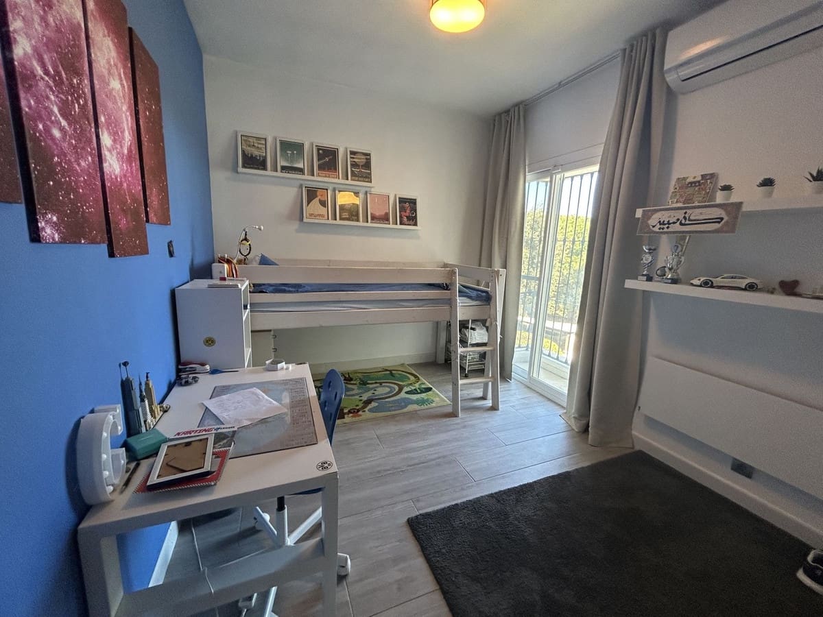 5 sovrum Villa till salu i Elviria med pool - 1 499 000 € (Ref: 9622620)