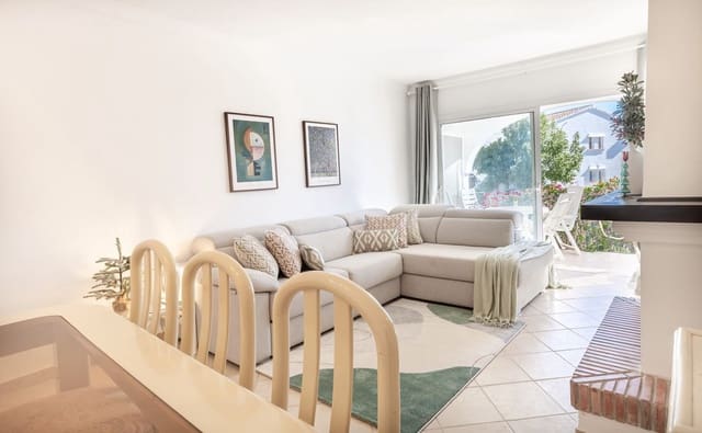 2 soverom Penthouse til salgs i El Paraíso, Benahavís med svømmebasseng - € 315 000 (Ref: 9622621)