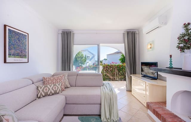 2 slaapkamer Penthouse te koop in El Paraíso, Benahavís met zwembad - € 315.000 (Ref: 9622621)