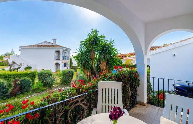 2 slaapkamer Penthouse te koop in El Paraíso, Benahavís met zwembad - € 315.000 (Ref: 9622621)