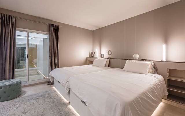 2 chambre Appartement à vendre à La Carolina - Guadalpín, Marbella avec piscine - 795 000 € (Ref: 9622622)