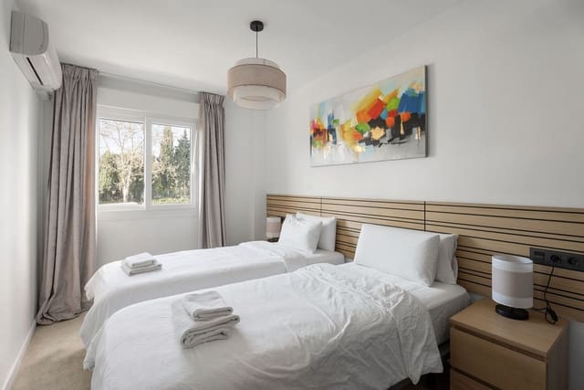 3 soverom Leilighet til salgs i Puerto Banus, Marbella med svømmebasseng - € 629 000 (Ref: 9622623)