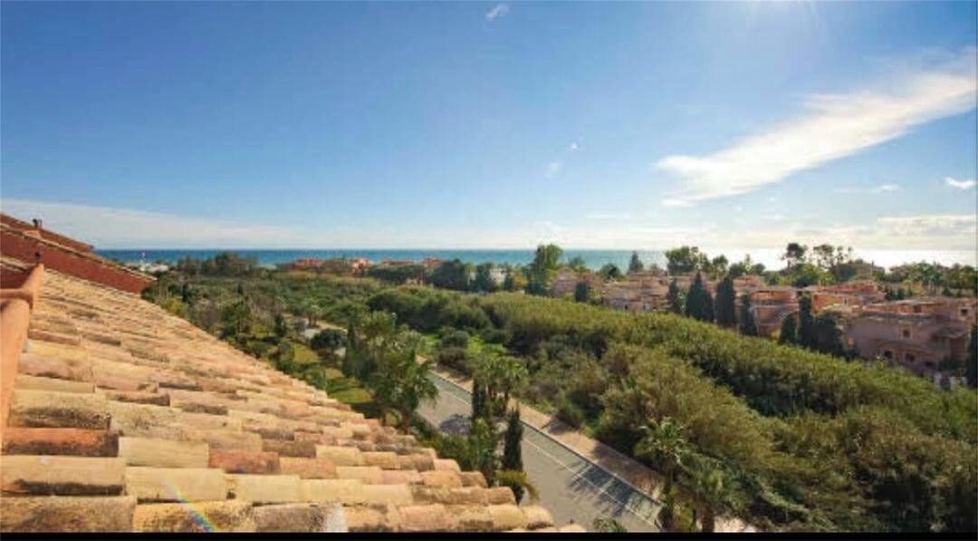 3 slaapkamer Penthouse te koop in Marbella - € 1.650.000 (Ref: 9626050)