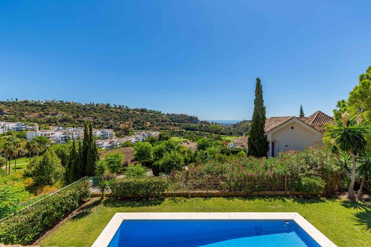 5 soveværelse Villa til salg i Los Arqueros med swimmingpool - € 2.695.000 (Ref: 9626052)