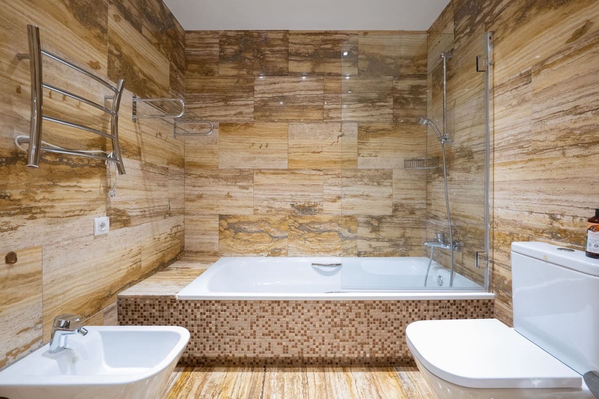 2 sovrum Lägenhet till salu i Puerto Banus med pool - 800 000 € (Ref: 9626053)