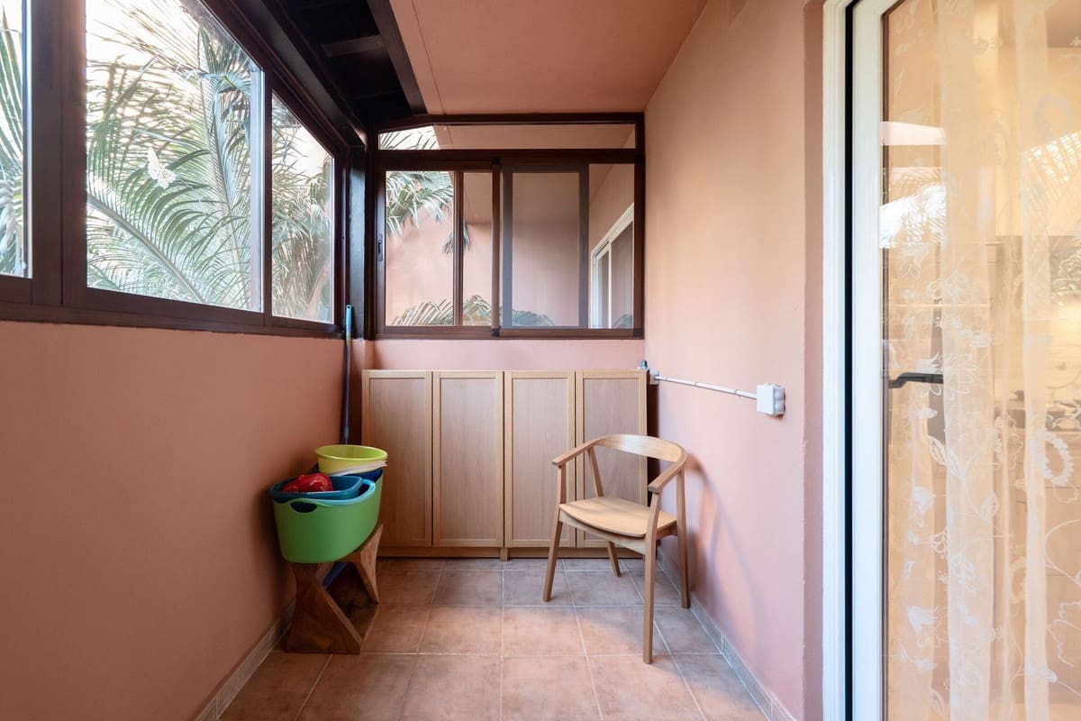 2 sovrum Lägenhet till salu i Puerto Banus med pool - 800 000 € (Ref: 9626053)