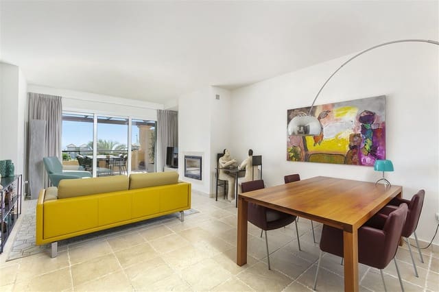 4 makuuhuone Huoneisto myytävänä paikassa Los Flamingos, Benahavís mukana uima-altaan - 1 195 000 € (Ref: 9626059)