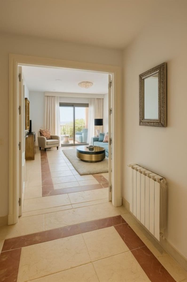 Ático de 3 habitaciones en Benahavís en venta con piscina - 1.125.000 € (Ref: 9626060)