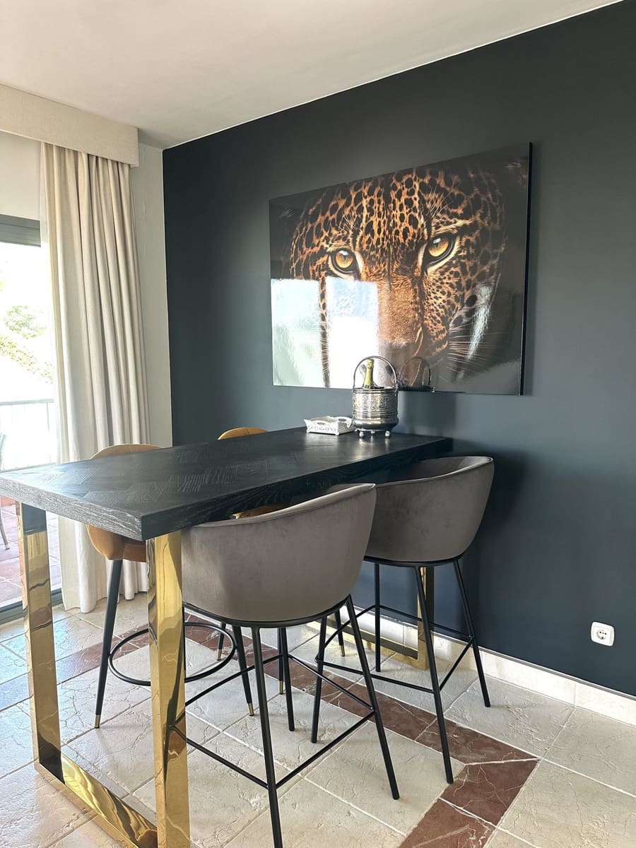 Ático de 3 habitaciones en Benahavís en venta con piscina - 1.125.000 € (Ref: 9626060)