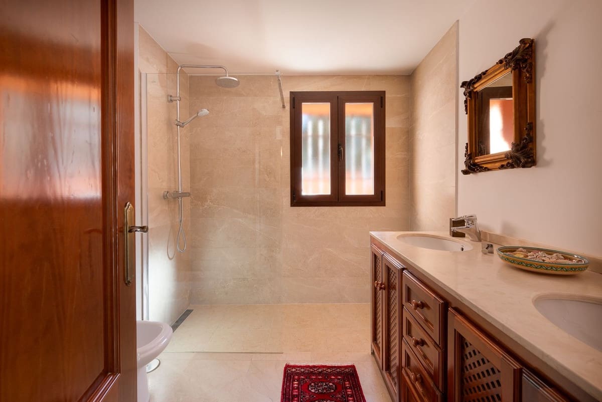 3 camera da letto Villa in vendita in Marbesa con piscina - 2.275.000 € (Rif: 9626064)