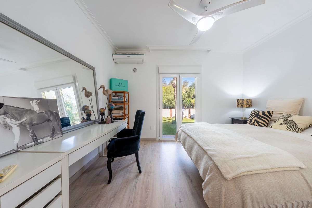 3 quarto Casa em Banda para venda em Marbella com piscina - 795 000 € (Ref: 9652275)