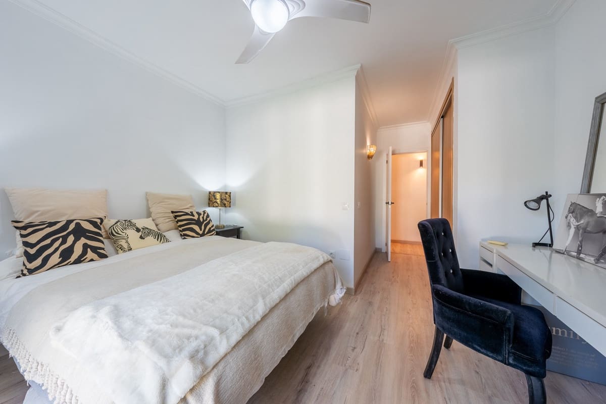 3 quarto Casa em Banda para venda em Marbella com piscina - 795 000 € (Ref: 9652275)