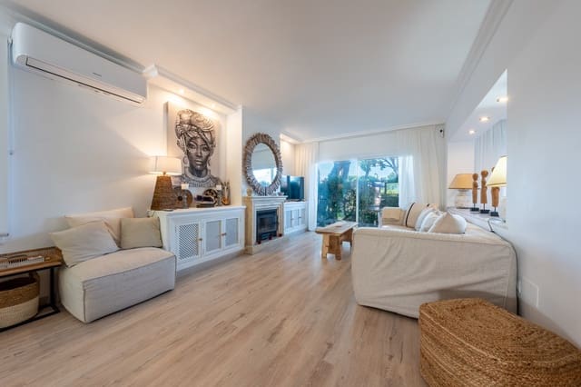 3 quarto Casa em Banda para venda em Hacienda Las Chapas, Marbella com piscina - 795 000 € (Ref: 9652275)