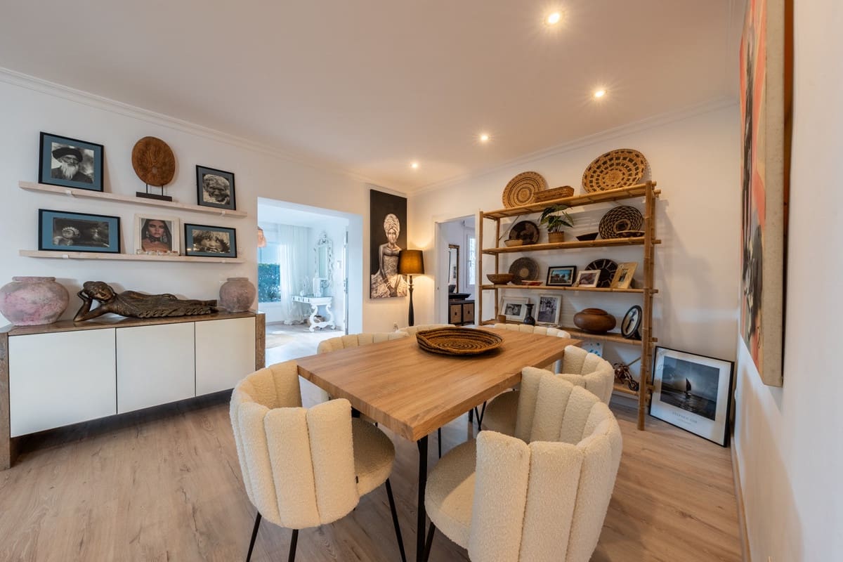 3 quarto Casa em Banda para venda em Marbella com piscina - 795 000 € (Ref: 9652275)