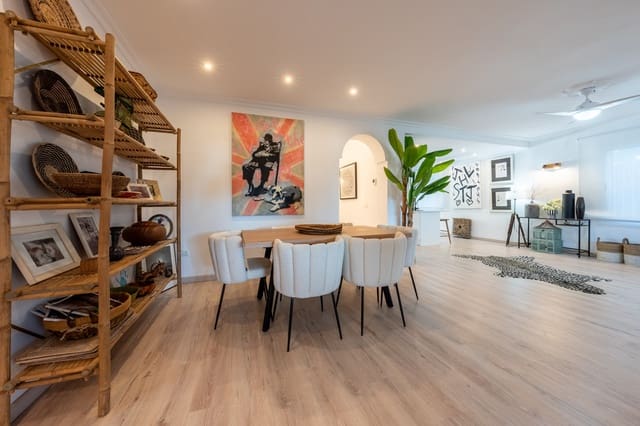 3 quarto Casa em Banda para venda em Hacienda Las Chapas, Marbella com piscina - 795 000 € (Ref: 9652275)