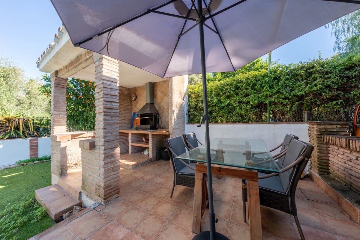 3 quarto Casa em Banda para venda em Marbella com piscina - 795 000 € (Ref: 9652275)