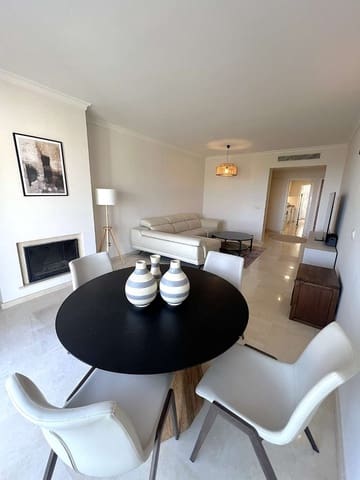 Ático de 3 habitaciones en Benahavís pueblo, Benahavís en venta con piscina - 795.000 € (Ref: 9652276)