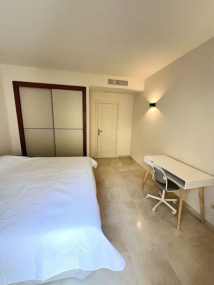 3 bedroom Penthouse for sale in Benahavis with pool - € 795,000 (Ref: 9652276)