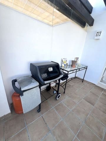 Ático de 3 habitaciones en Benahavís pueblo, Benahavís en venta con piscina - 795.000 € (Ref: 9652276)