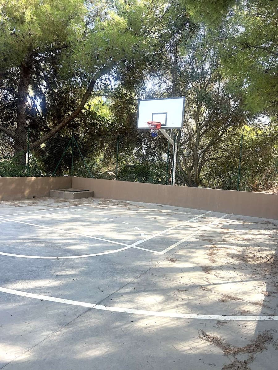 3 bedroom Penthouse for sale in Benahavis with pool - € 795,000 (Ref: 9652276)