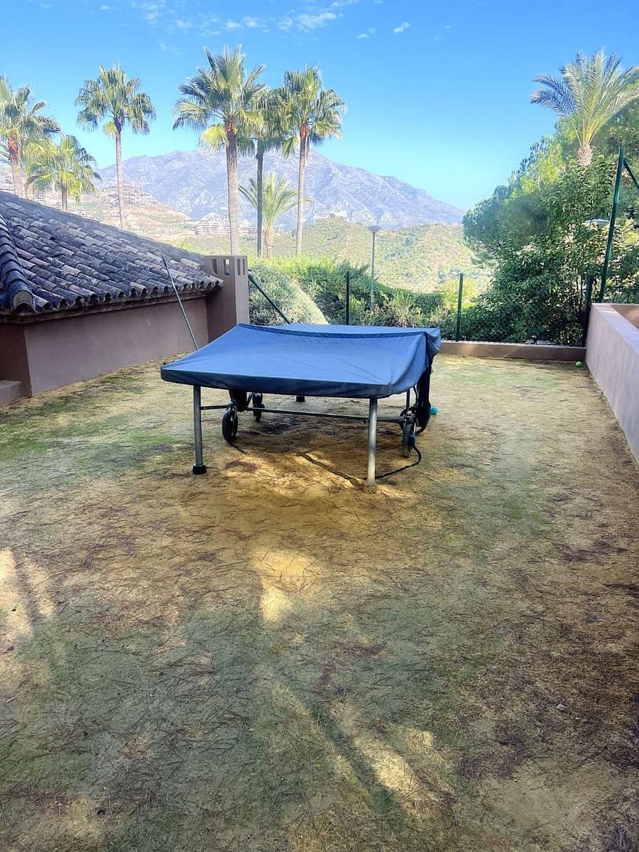 3 bedroom Penthouse for sale in Benahavis with pool - € 795,000 (Ref: 9652276)