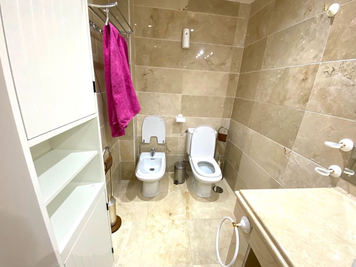 2 quarto Apartamento para venda em Aloha Golf com piscina - 390 000 € (Ref: 9656360)