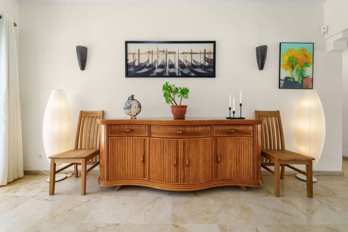 5 slaapkamer Villa te koop in Calahonda met zwembad - € 1.399.000 (Ref: 9656363)