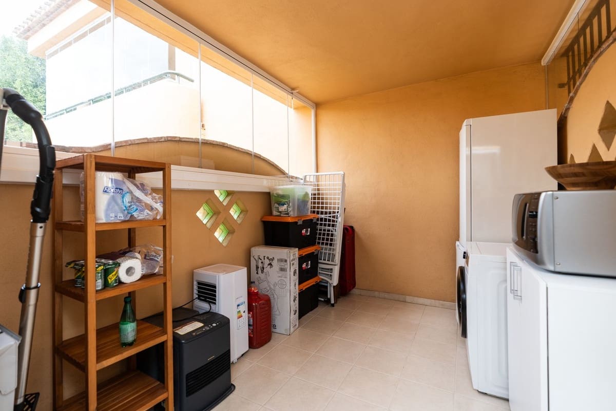 3 soveværelse Penthouse til salg i Elviria med swimmingpool - € 550.000 (Ref: 9662023)