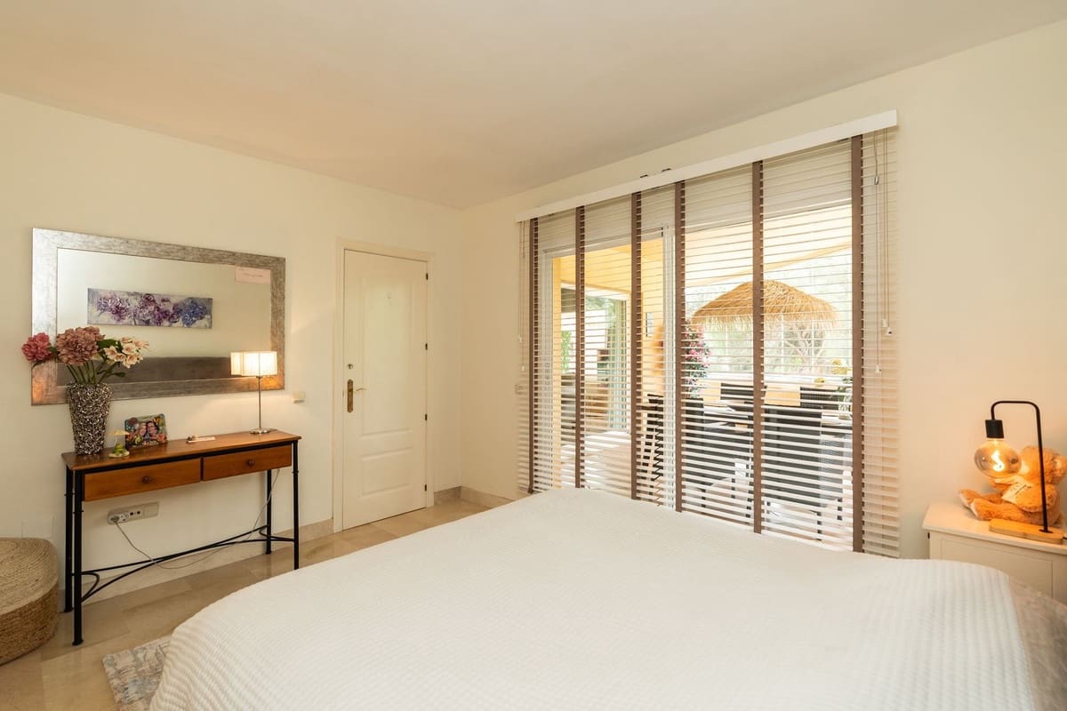 3 soveværelse Penthouse til salg i Elviria med swimmingpool - € 550.000 (Ref: 9662023)