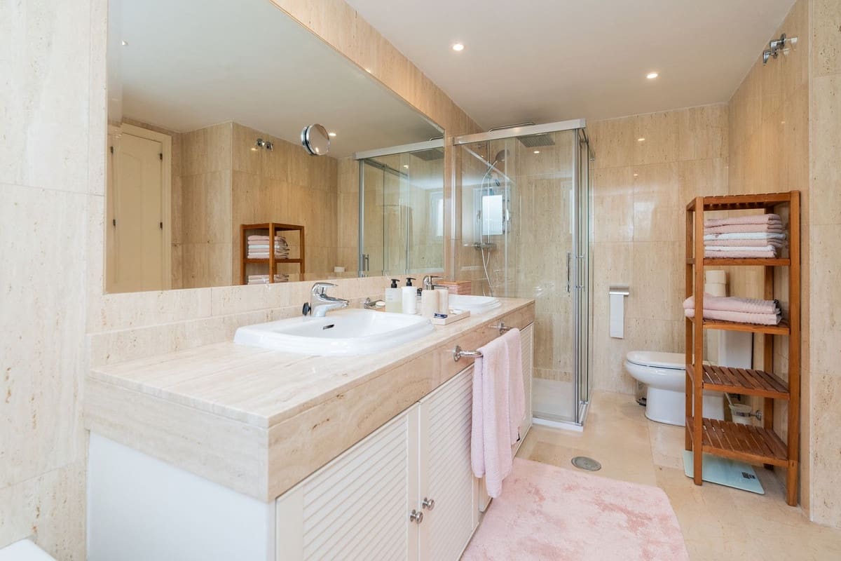 3 soveværelse Penthouse til salg i Elviria med swimmingpool - € 550.000 (Ref: 9662023)