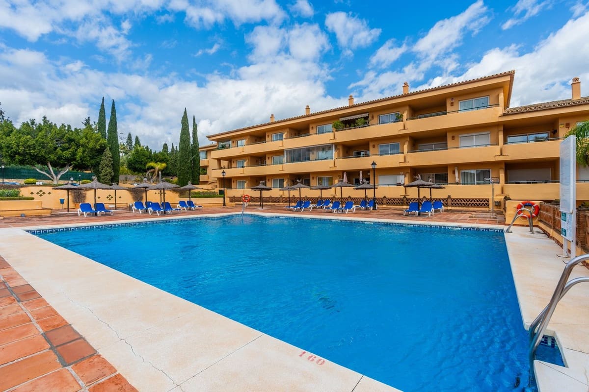 3 soveværelse Penthouse til salg i Elviria med swimmingpool - € 550.000 (Ref: 9662023)