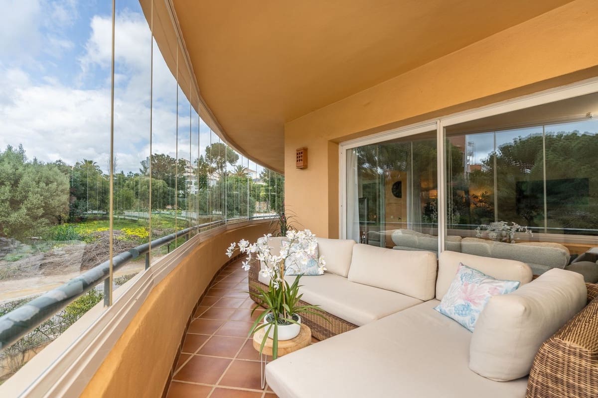 3 soveværelse Penthouse til salg i Elviria med swimmingpool - € 550.000 (Ref: 9662023)