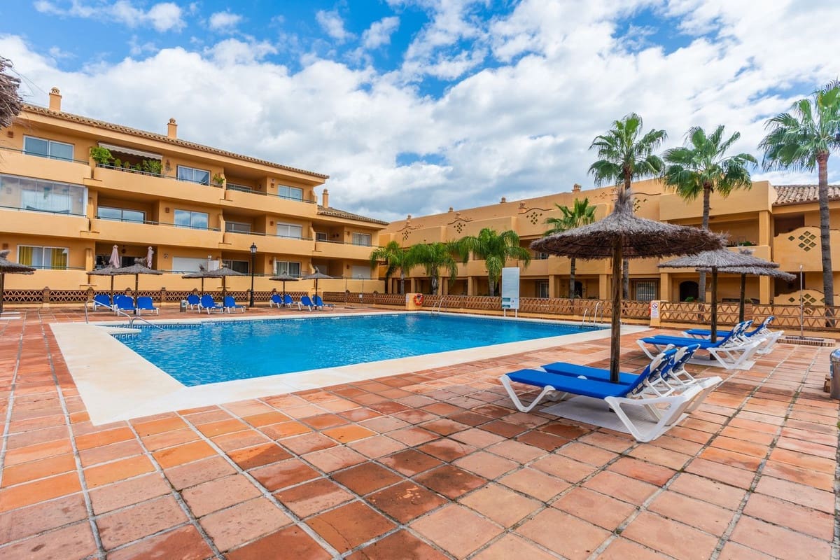 3 soveværelse Penthouse til salg i Elviria med swimmingpool - € 550.000 (Ref: 9662023)
