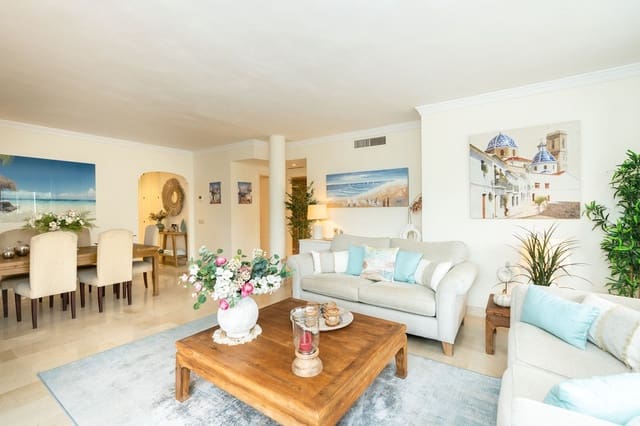 3 sovrum Takvåning till salu i Elviria, Marbella med pool - 530 000 € (Ref: 9662023)