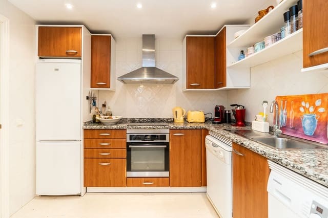 3 sovrum Takvåning till salu i Elviria, Marbella med pool - 530 000 € (Ref: 9662023)