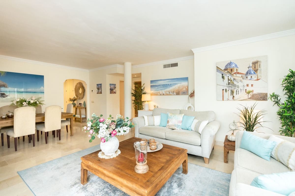 3 soveværelse Penthouse til salg i Elviria med swimmingpool - € 530.000 (Ref: 9662023)