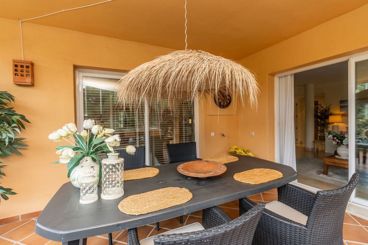 3 soveværelse Penthouse til salg i Elviria med swimmingpool - € 530.000 (Ref: 9662023)