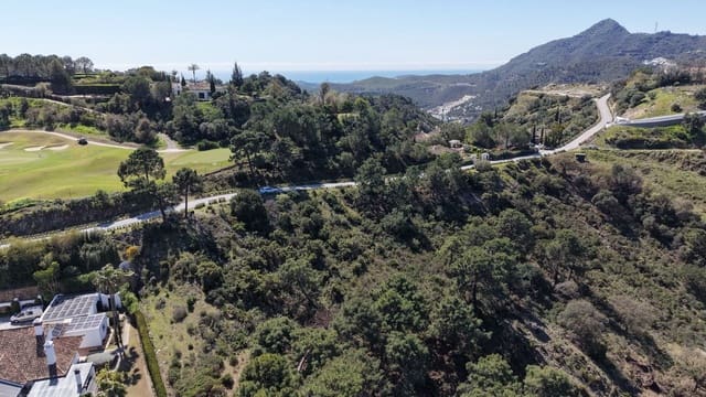 Grunde uden byggetilladelser til salg i La Zagaleta - El Madroñal, Benahavís - € 2.000.000 (Ref: 9696352)