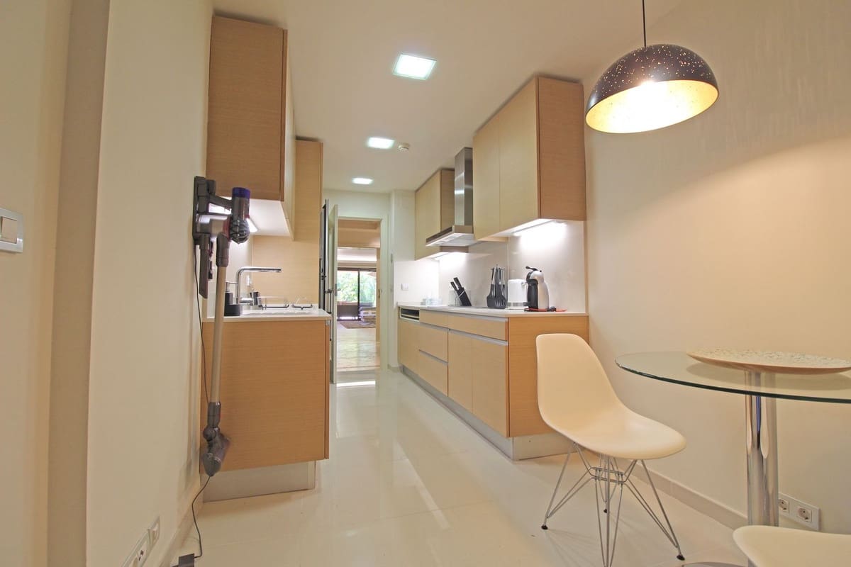 2 camera da letto Appartamento in vendita in Guadalmina con piscina - 675.000 € (Rif: 9704988)